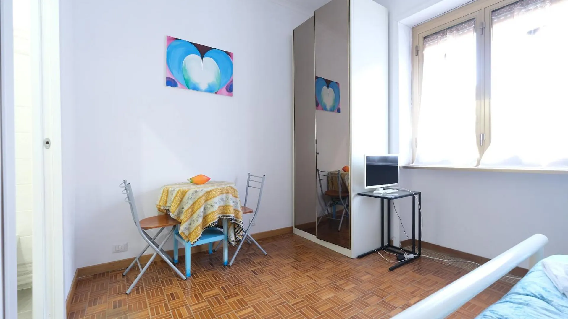 Guest House Piazza Tarquinia Rome Italy